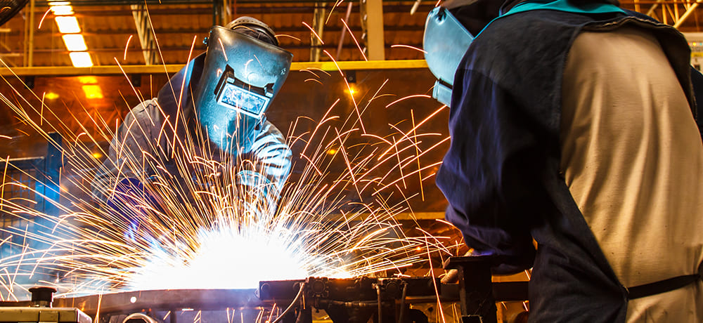 焊接作业安全：必备的四种个人防护用品