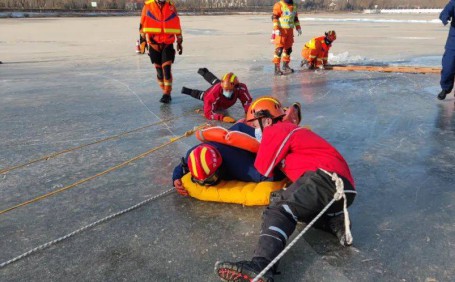 冰面救援的常见工具以及方法